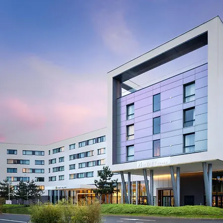 Hyatt House Paris Charles De Gaulle Airport 호텔 4*