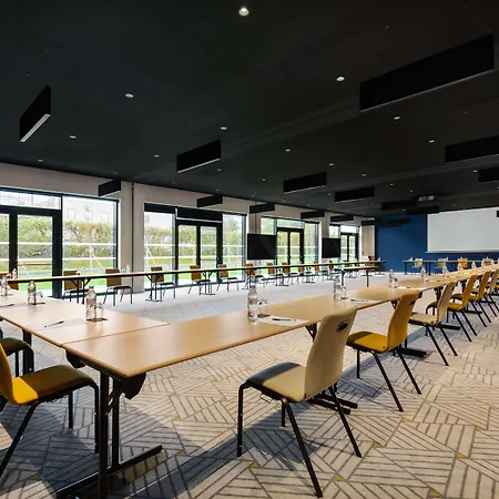 Hyatt House Paris Charles De Gaulle Airport Hotel 4*